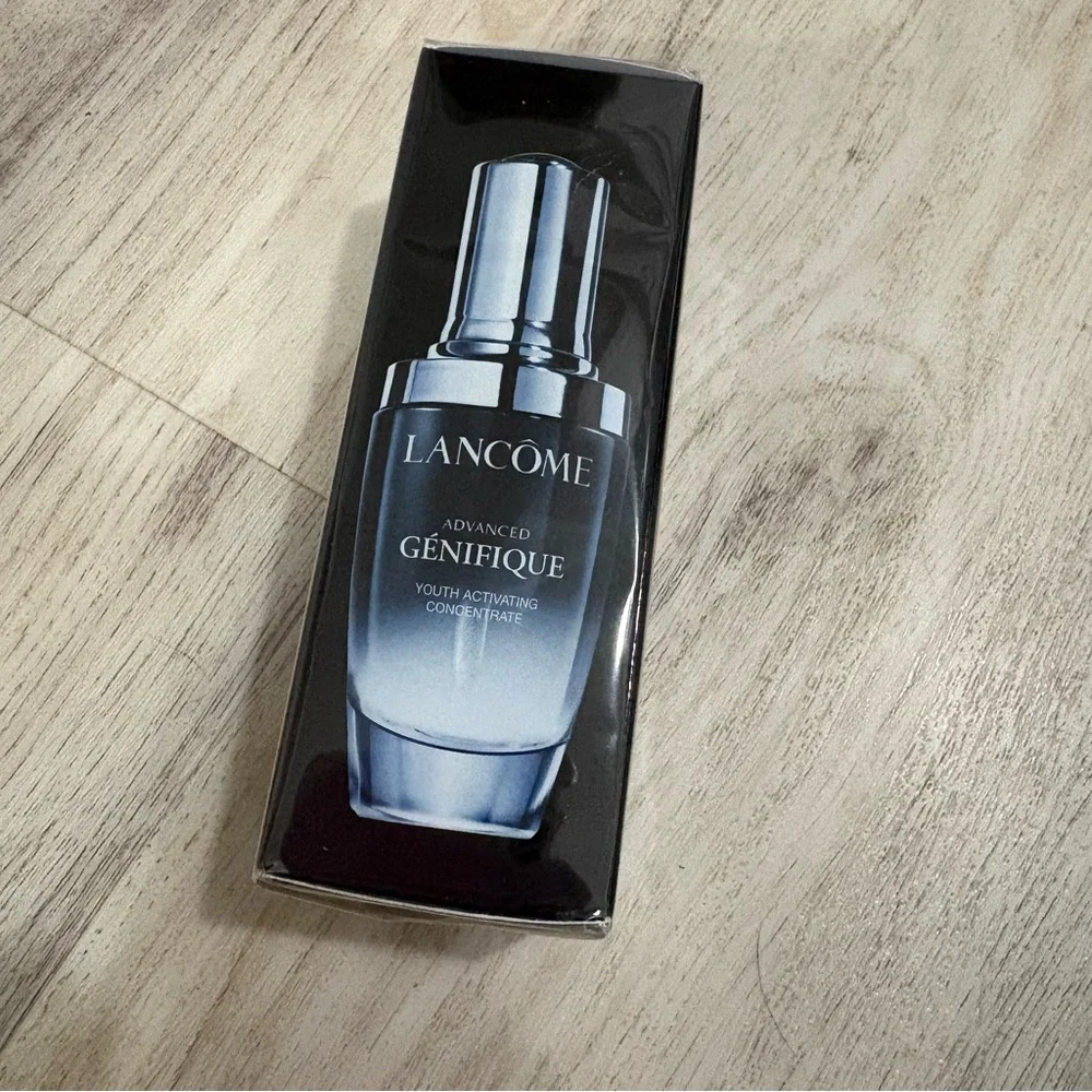 Advanced Génifique Youth Activating Concentrate – Blue Serum